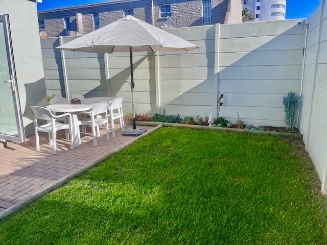 2 Bedroom Property for Sale in Waves Edge Western Cape
